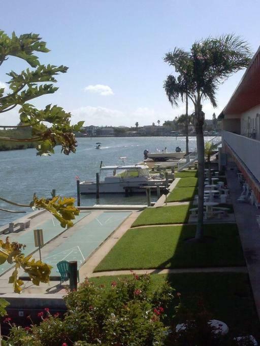 Beach Getaway III At Belleview Apartamento Clearwater Beach Exterior foto